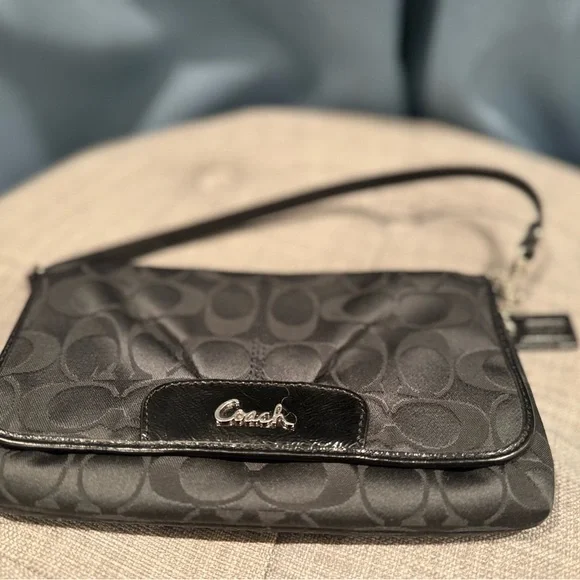 Coach Black Signature Clutch - Picture 1 of 8